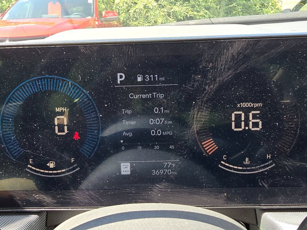 Used 2025 Hyundai Sonata SEL FWD image 28