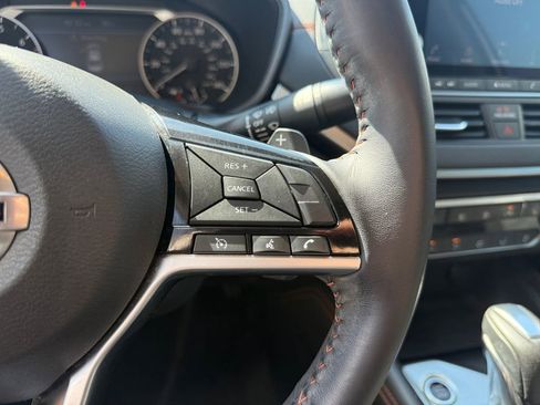 Used 2020 Nissan Altima 2.5 SR w/ Premium Package FWD image 22
