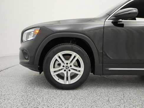 Used 2023 Mercedes-Benz GLB 250 image 17