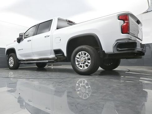 Used 2024 Chevrolet Silverado 2500 LTZ w/ LTZ Convenience Package image 38