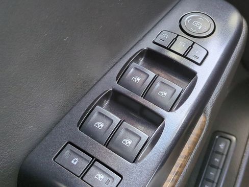 Used 2018 GMC Yukon Denali w/ Open Road Package image 24