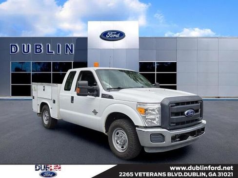 Used 2014 Ford F250 XL w/ Power Equipment Group RWD image 1