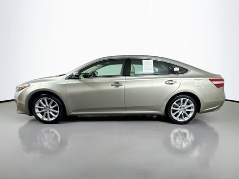 Used 2013 Toyota Avalon Limited image 8