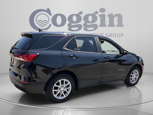 Certified 2023 Chevrolet Equinox LS w/ LS Convenience Package FWD image 5
