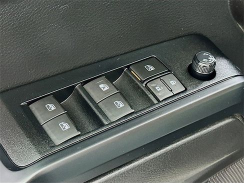 Used 2022 Toyota Tacoma SR image 17