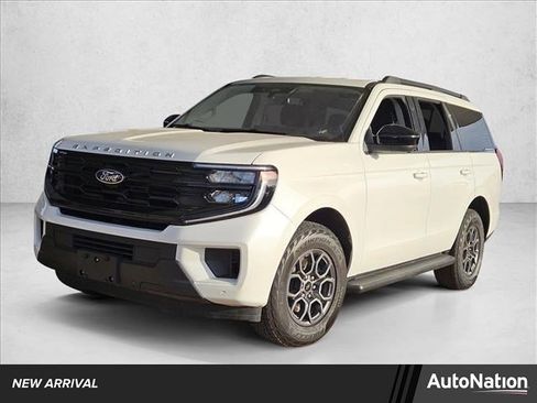 Used 2025 Ford Expedition Active image 1