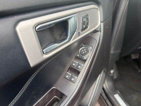Used 2020 Ford Explorer Limited AWD/4WD image 18