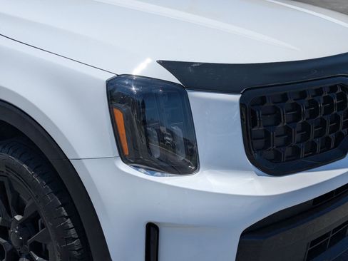 Certified 2025 Kia Telluride AWD image 10