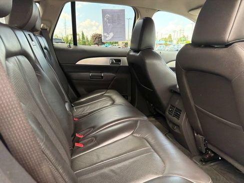 Used 2012 Lincoln MKX FWD image 33