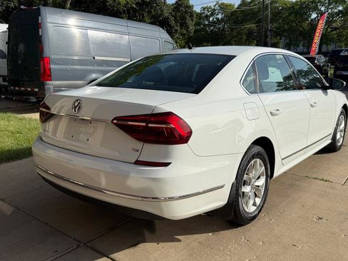 Used 2017 Volkswagen Passat 1.8T S FWD image 7