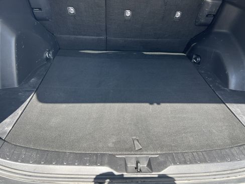 Used 2022 Toyota RAV4 LE FWD image 29