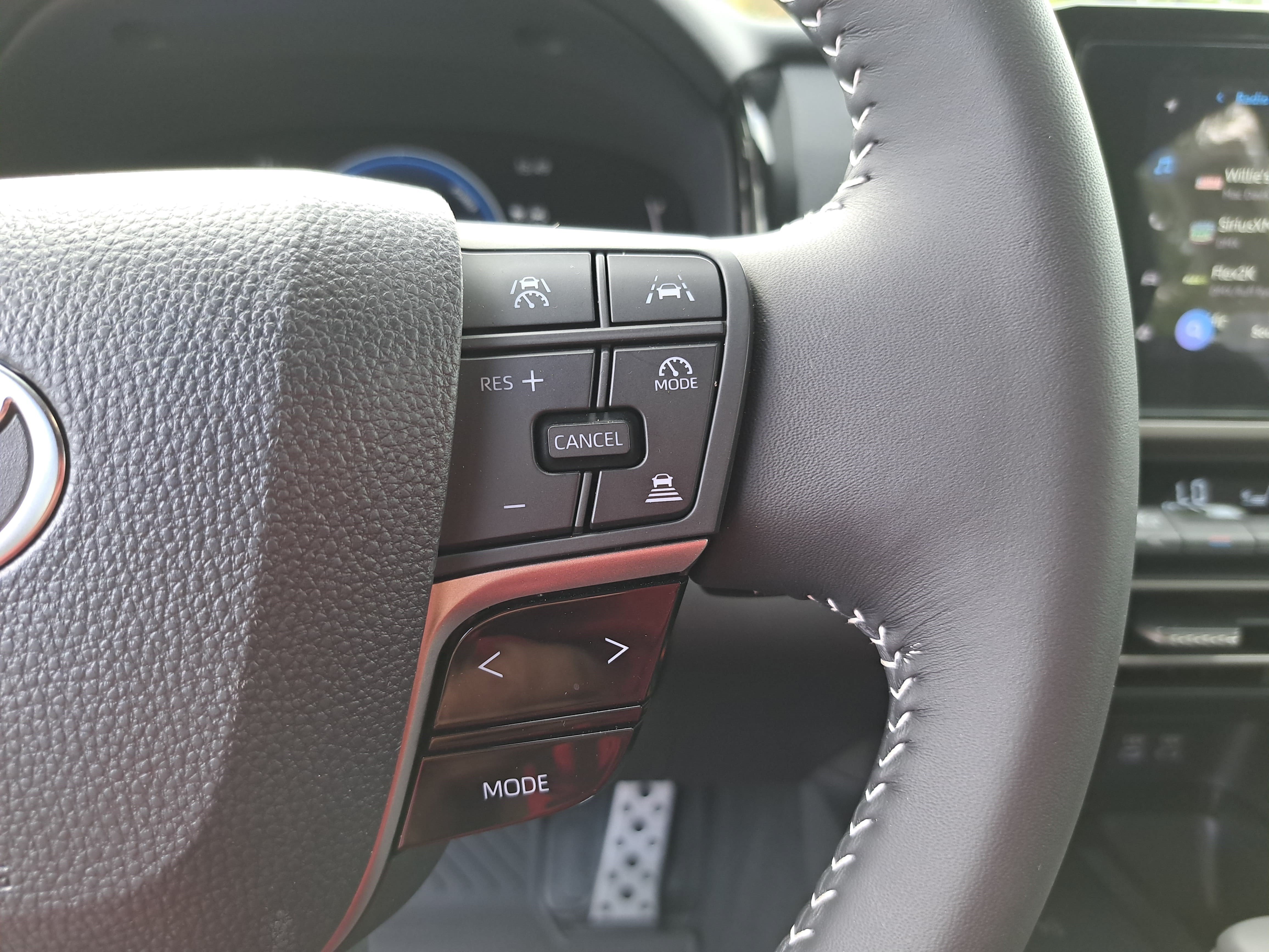Used 2026 Toyota Camry SE w/ Convenience Package FWD image 17
