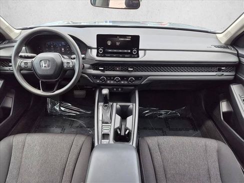 Used 2024 Honda Accord EX image 17