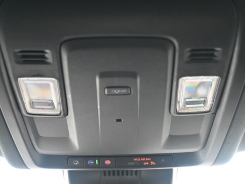 Used 2024 Chevrolet Tahoe LS image 31