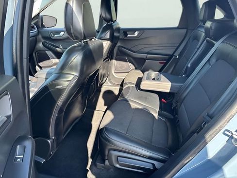 Used 2023 Ford Escape SE FWD image 28