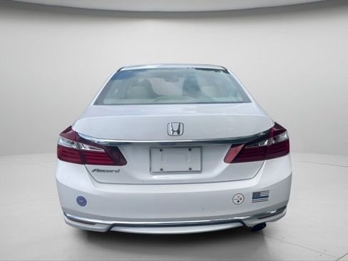 Used 2016 Honda Accord LX image 12