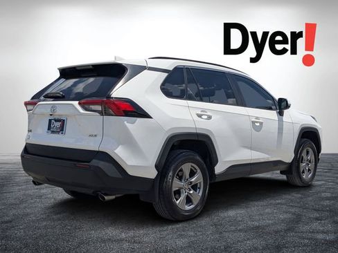 Used 2024 Toyota RAV4 XLE w/ Convenience Package FWD image 3