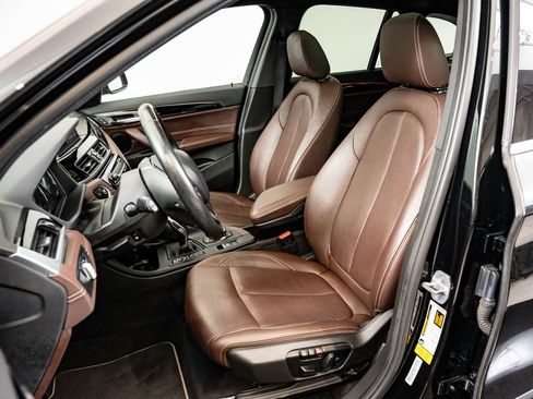 Used 2021 BMW X1 sDrive28i w/ Premium Package FWD image 24