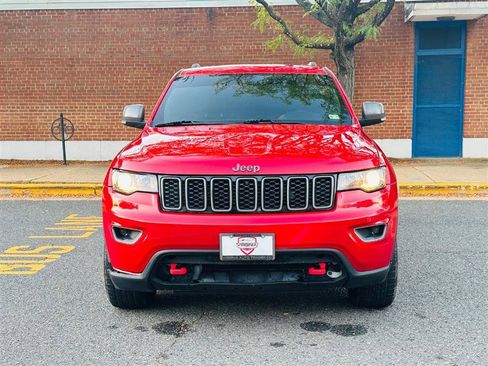 Used 2017 Jeep Grand Cherokee Trailhawk image 6