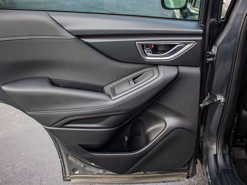 Used 2020 Subaru Forester Premium image 17