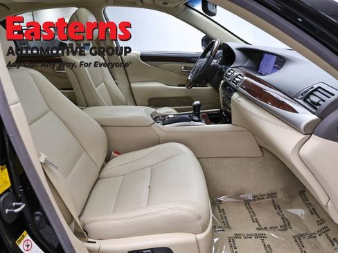 Used 2014 Lexus LS 460 AWD w/ Comfort Package image 29