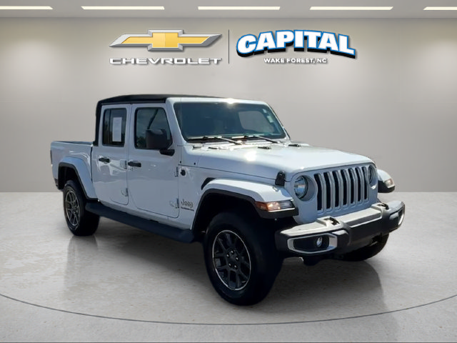 Used 2020 Jeep Gladiator Overland w/ Safety Group AWD/4WD image 7