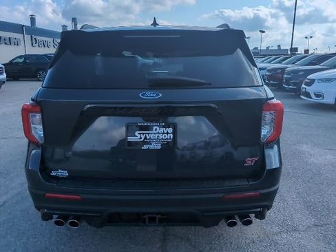 Certified 2022 Ford Explorer ST image 31