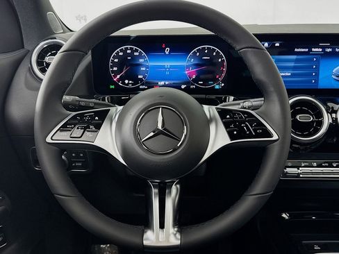 New 2026 Mercedes-Benz GLA 250 image 17