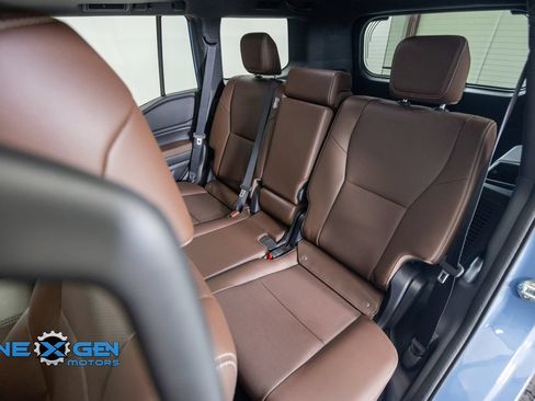 Used 2025 Toyota Land Cruiser AWD/4WD image 36