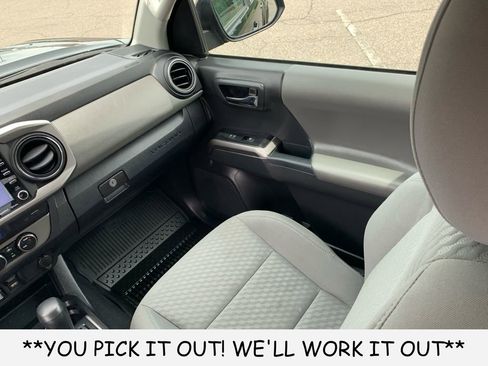 Used 2022 Toyota Tacoma SR5 RWD image 27