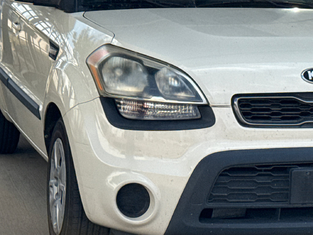 Used 2013 Kia Soul FWD image 4