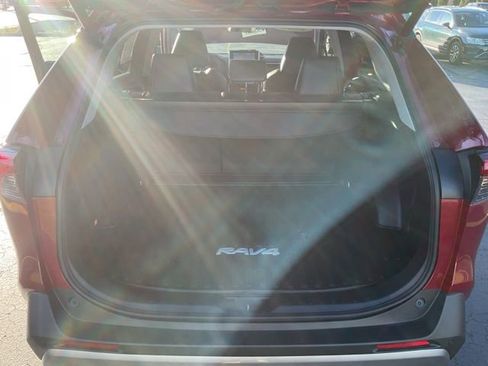 Used 2022 Toyota RAV4 Limited image 21