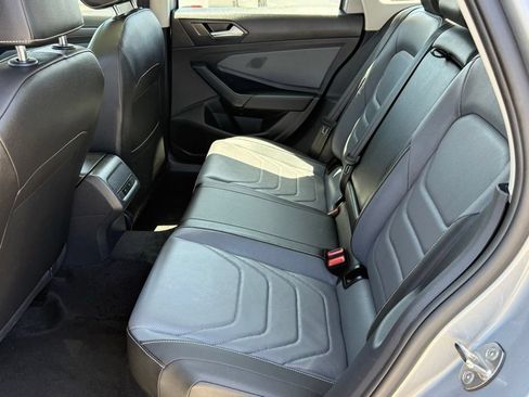 Used 2025 Volkswagen Jetta SEL FWD image 26