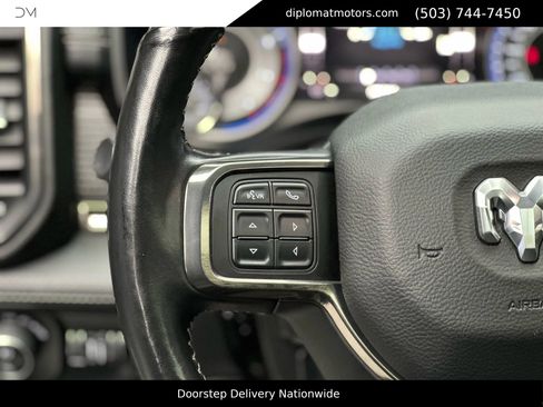 Used 2020 RAM 3500 Limited image 31