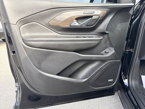 Used 2022 GMC Terrain Denali w/ LPO, Floor Liner Package AWD/4WD image 15