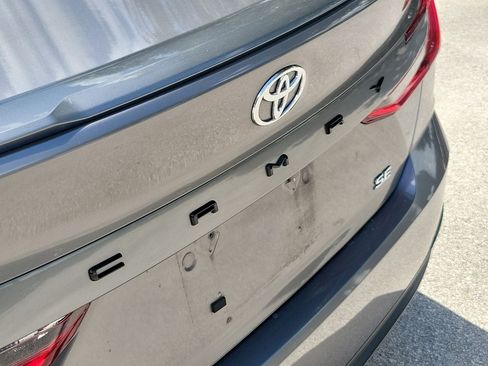 Used 2025 Toyota Camry SE FWD image 6