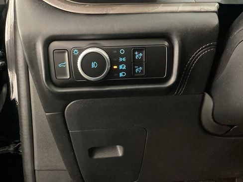 Used 2023 Ford Explorer Platinum w/ Technology Package image 6