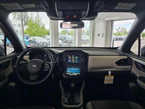 Used 2025 Subaru Forester AWD/4WD image 32