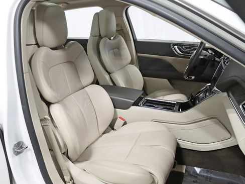 Used 2020 Lincoln Continental Reserve image 29