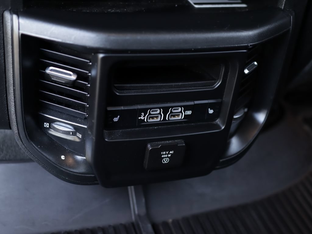 Used 2020 RAM 1500 Laramie AWD/4WD image 33