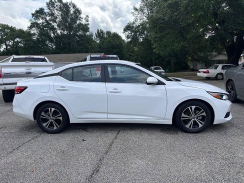 Used 2023 Nissan Sentra SV FWD image 2