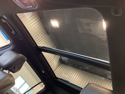 Used 2022 Jeep Wagoneer Series II w/ Premium Group I image 11