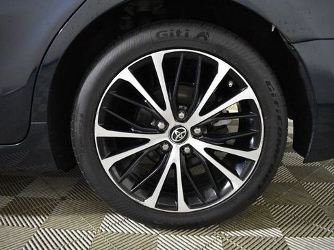 Used 2019 Toyota Camry SE w/ Convenience Package image 38