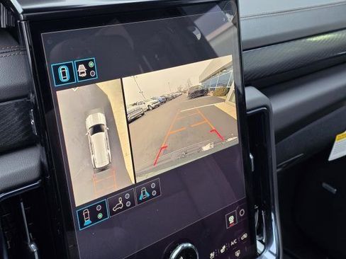 New 2026 GMC Yukon AT4 w/ AT4 Premium Package image 24