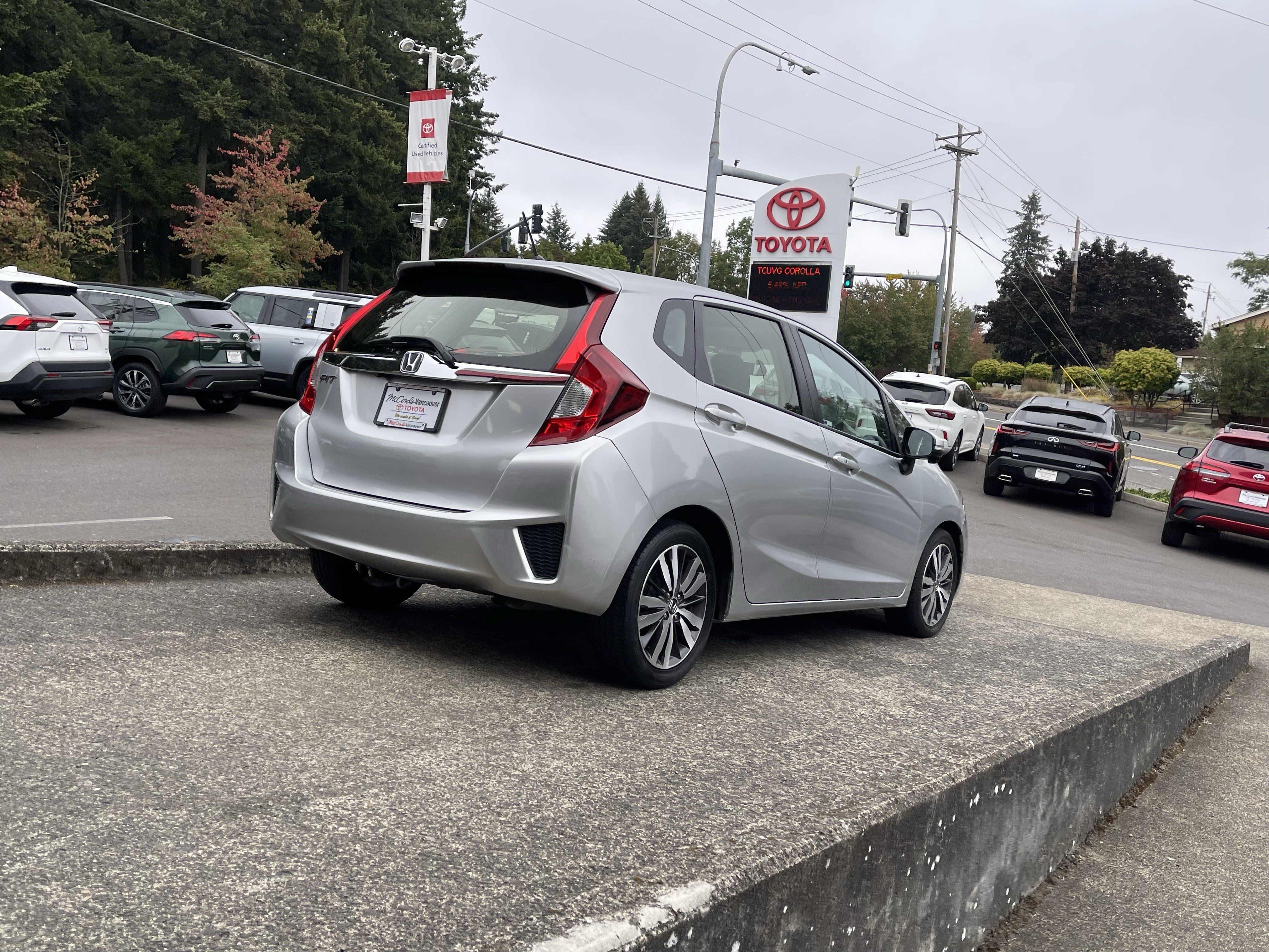 Used 2016 Honda Fit EX image 8