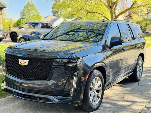 Used 2023 Cadillac Escalade Sport w/ Touring Package AWD/4WD image 12