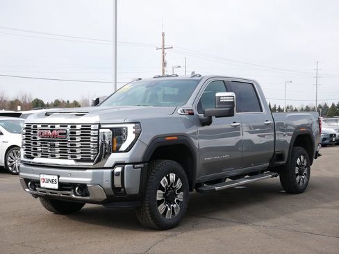 New 2026 GMC Sierra 3500 Denali w/ Denali Reserve Package image 4