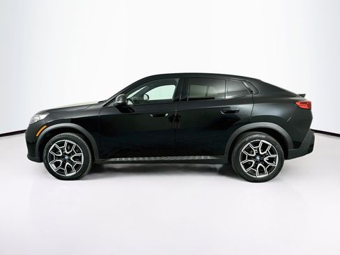 Used 2026 BMW X2 xDrive28i AWD/4WD image 4