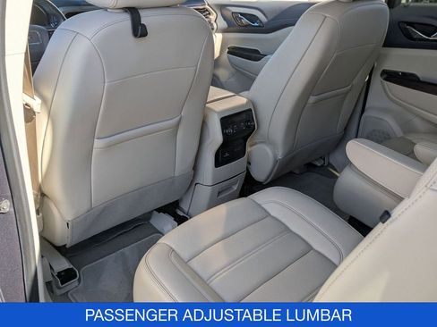 Used 2021 GMC Acadia Denali w/ Denali Ultimate Package image 32