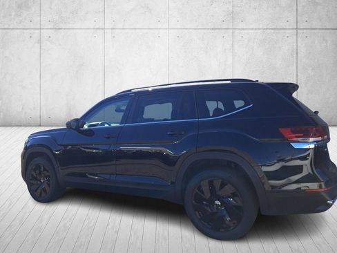 New 2026 Volkswagen Atlas SE image 7